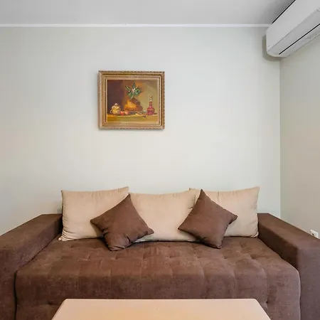Lejlighed 1bd With Ac & Lift In Center By Flat Mаnаger *