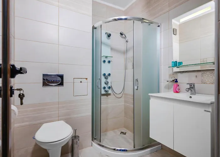 1bd In Center By Flat Mаnаger ソフィア