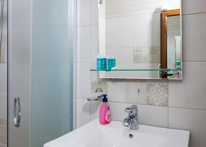 1bd In Center By Flat Mаnаger