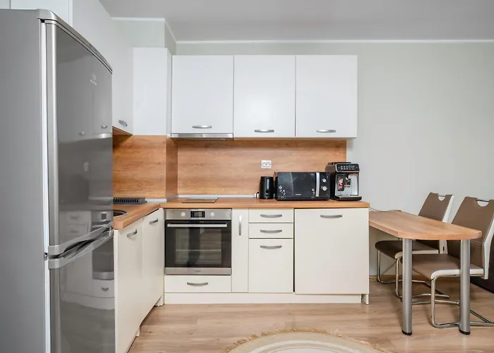 1bd In Center By Flat Mаnаger *